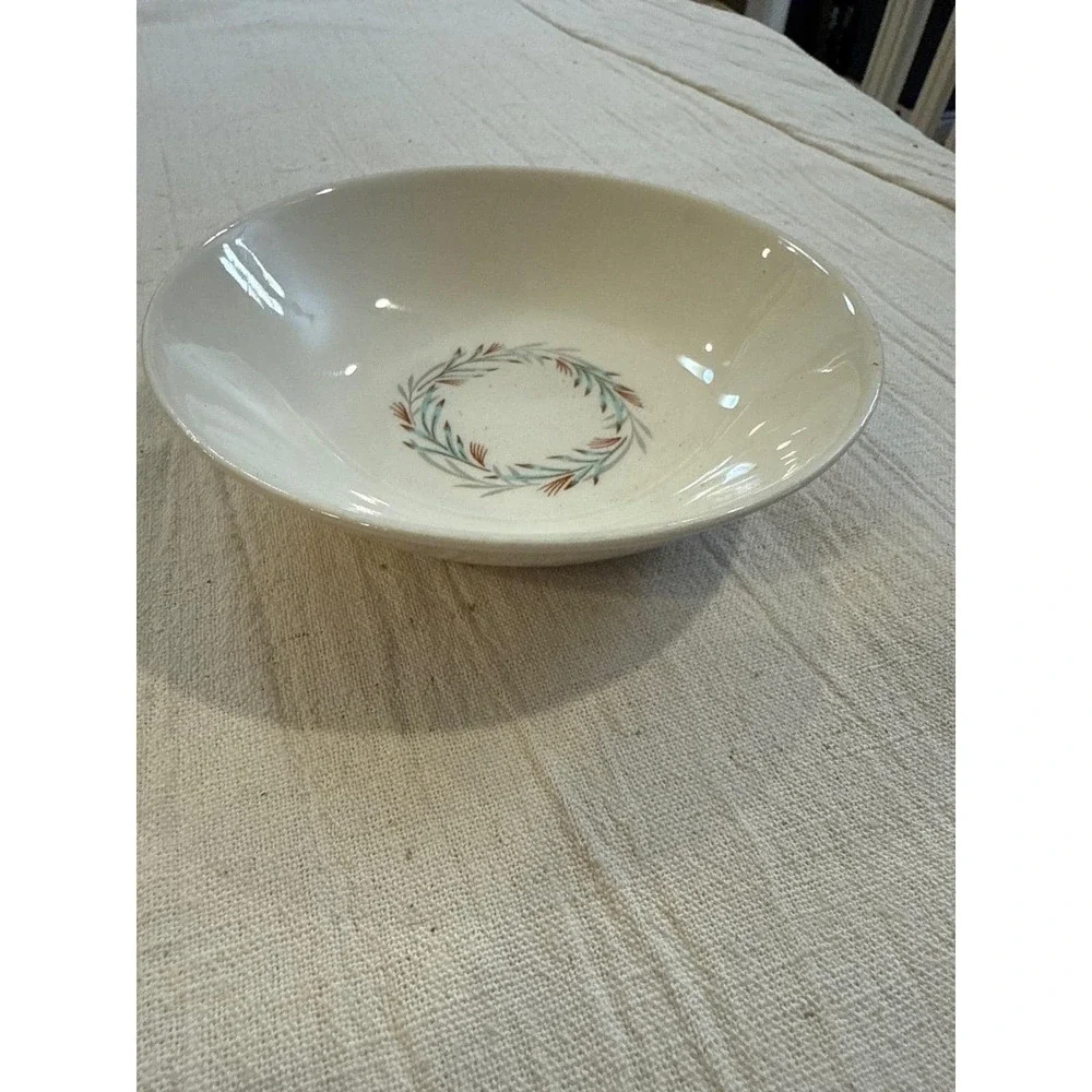 Vintage Fortune TSMY Ceramic Bowl Wreath Pattern Cream Blue Rust USA 5.5